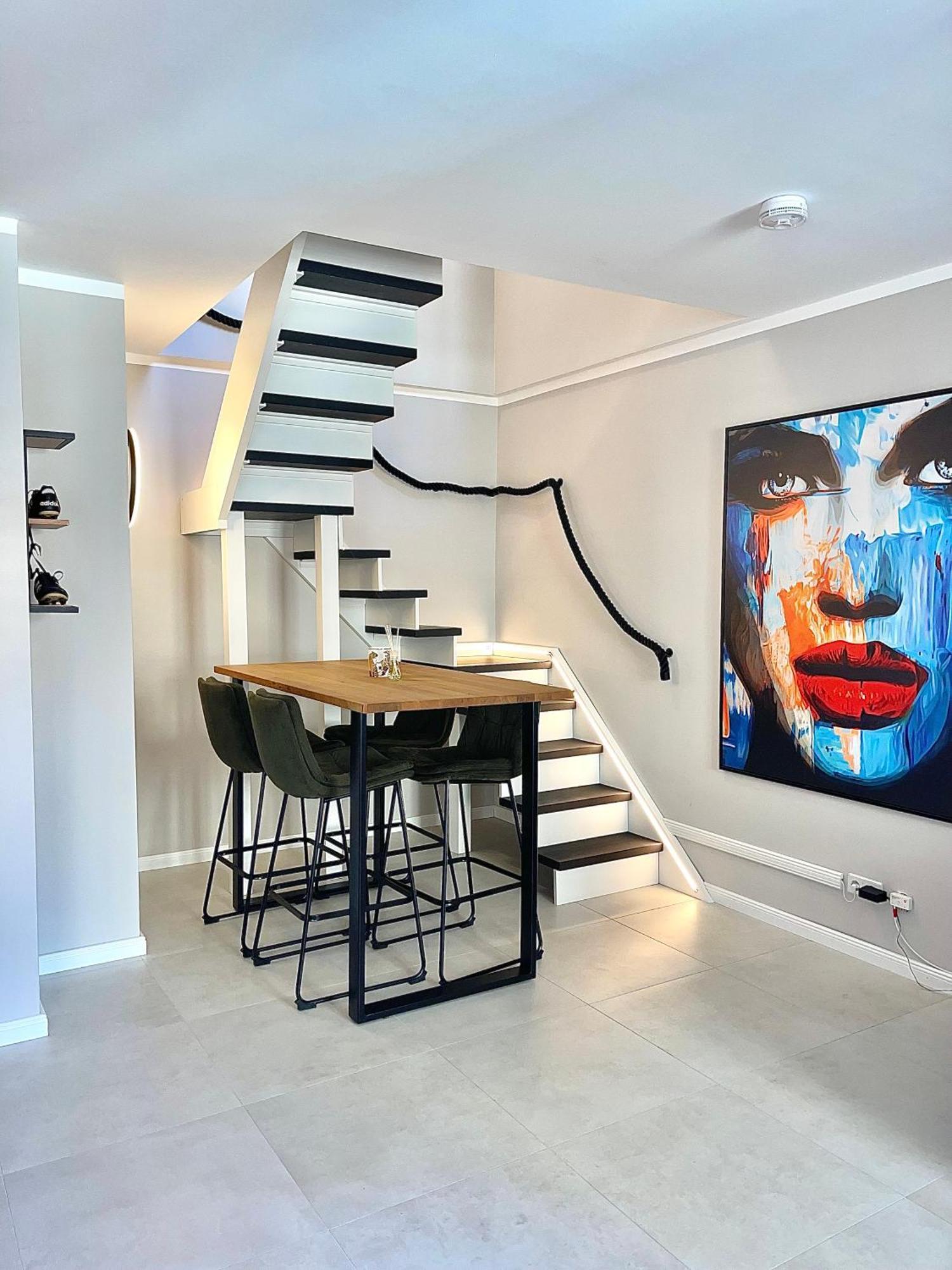 Apartment Design Apartment Auf 2 Etagen Mit Balkon Nahe Isar & Innenstadt Muenchen München