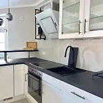 Design Apartment Auf 2 Etagen Mit Balkon Nahe Isar & Innenstadt Muenchen